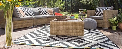 Carpets for outdoor environment