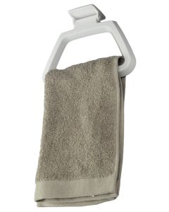 Mbajtese peshqiri ne forme unaze.