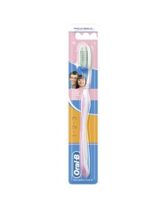 Toothbrush 40 Medium, Delicate White, Oral-B, plastic, 22x5 cm, light blue, 1 piece